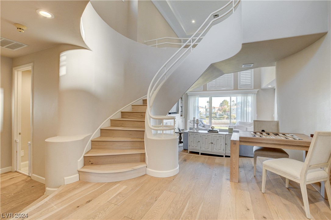 8225 Horseshoe Bend Lane