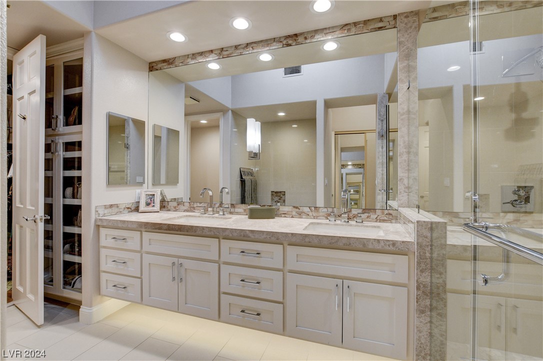 8225 Horseshoe Bend Lane