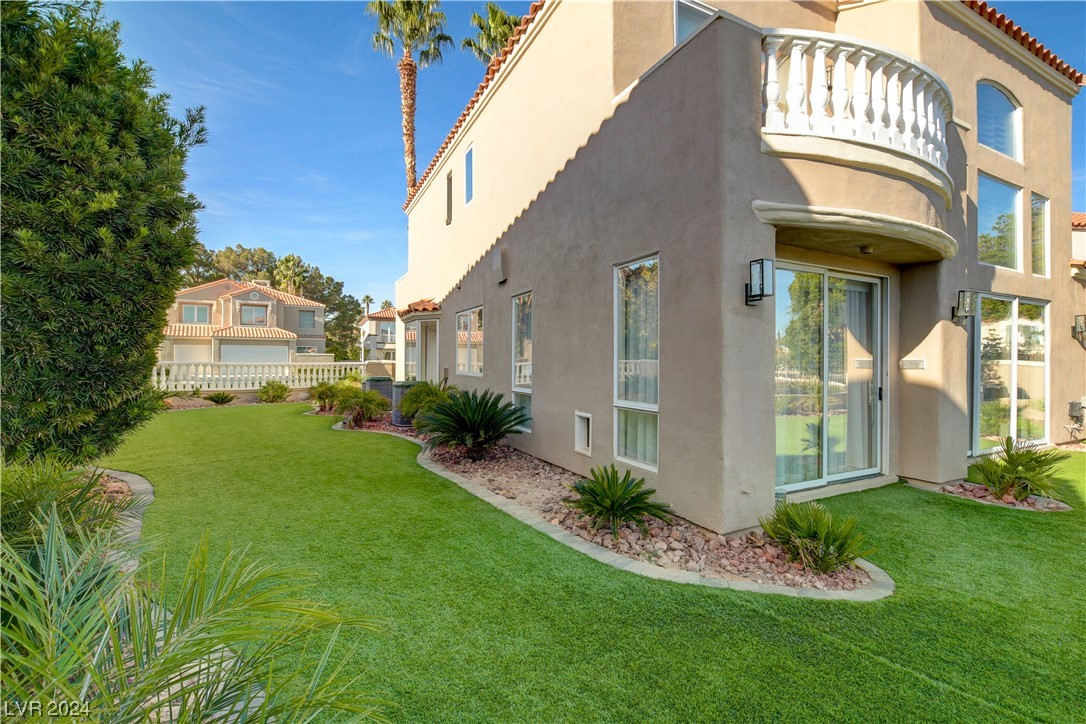 8225 Horseshoe Bend Lane