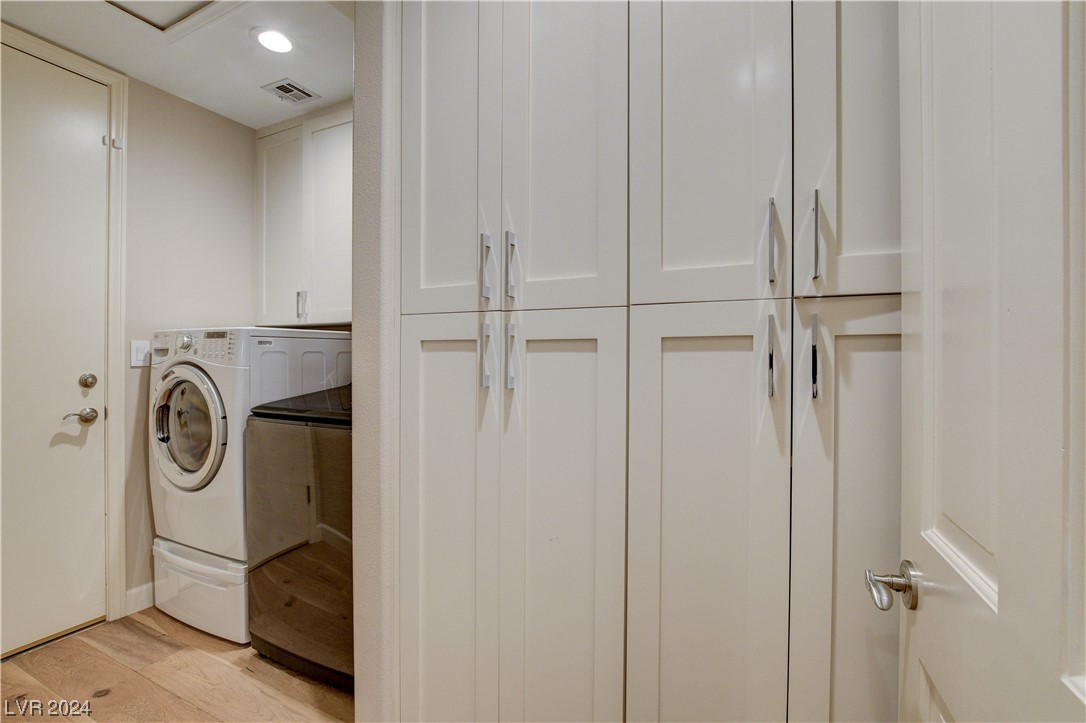 8225 Horseshoe Bend Lane