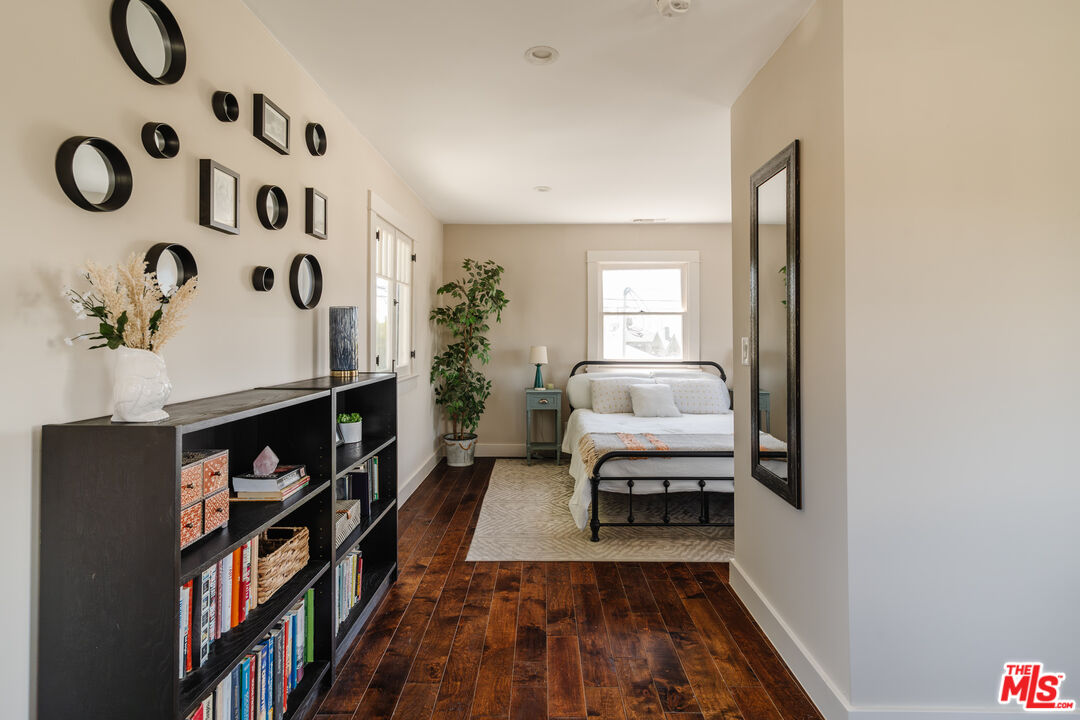 2216 W 28th St