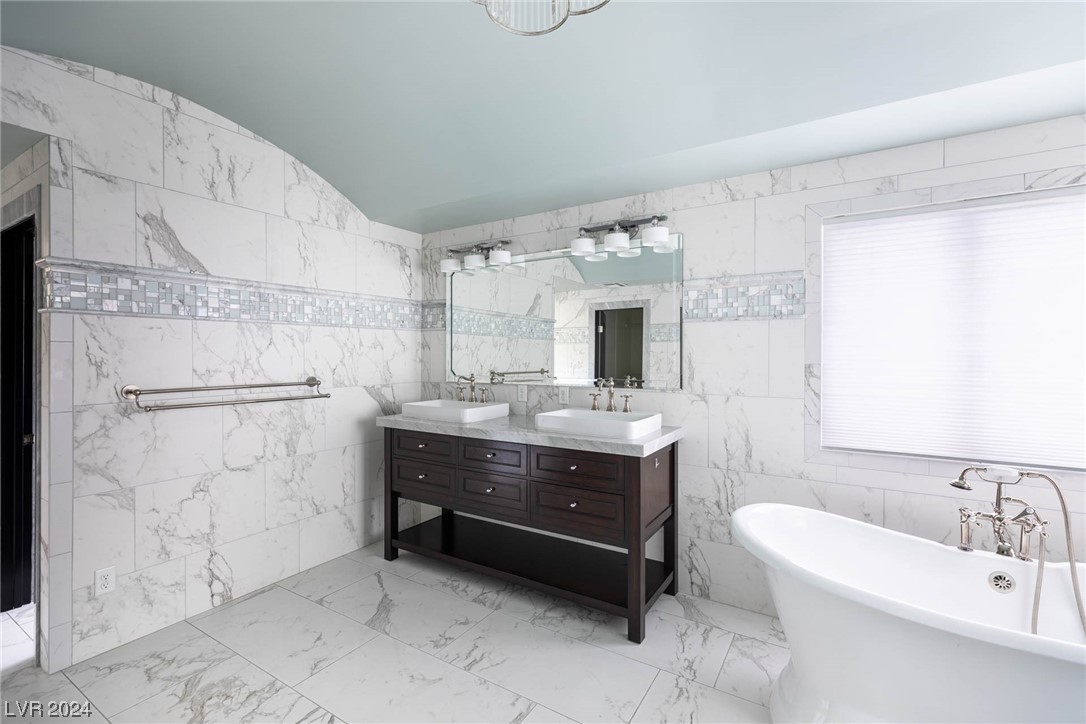 1516 Via Salaria Court