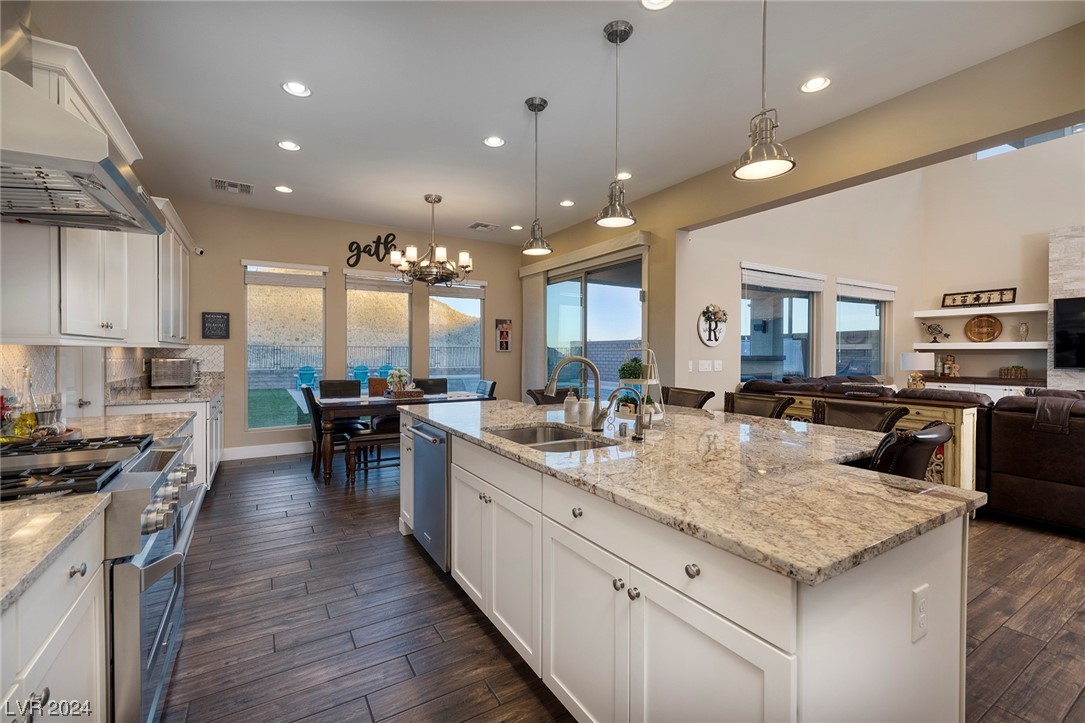 3030 Raywood Ash Drive