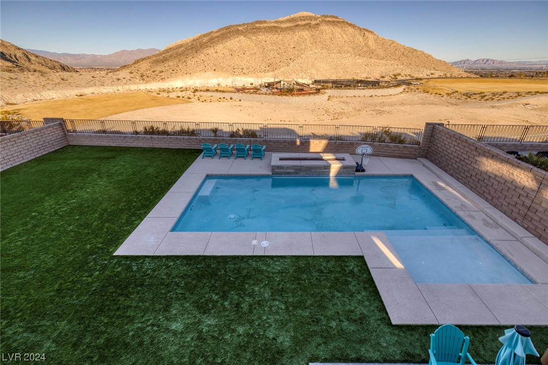 3030 Raywood Ash Drive