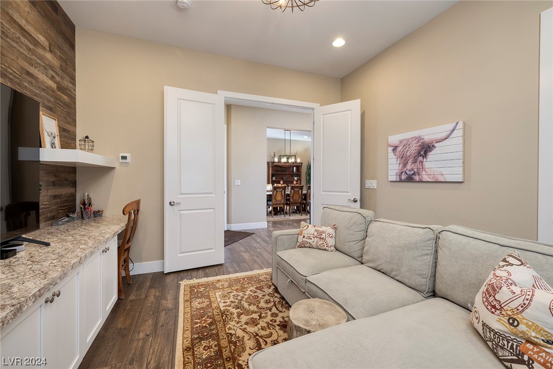 3030 Raywood Ash Drive