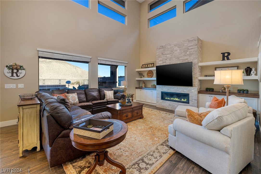 3030 Raywood Ash Drive