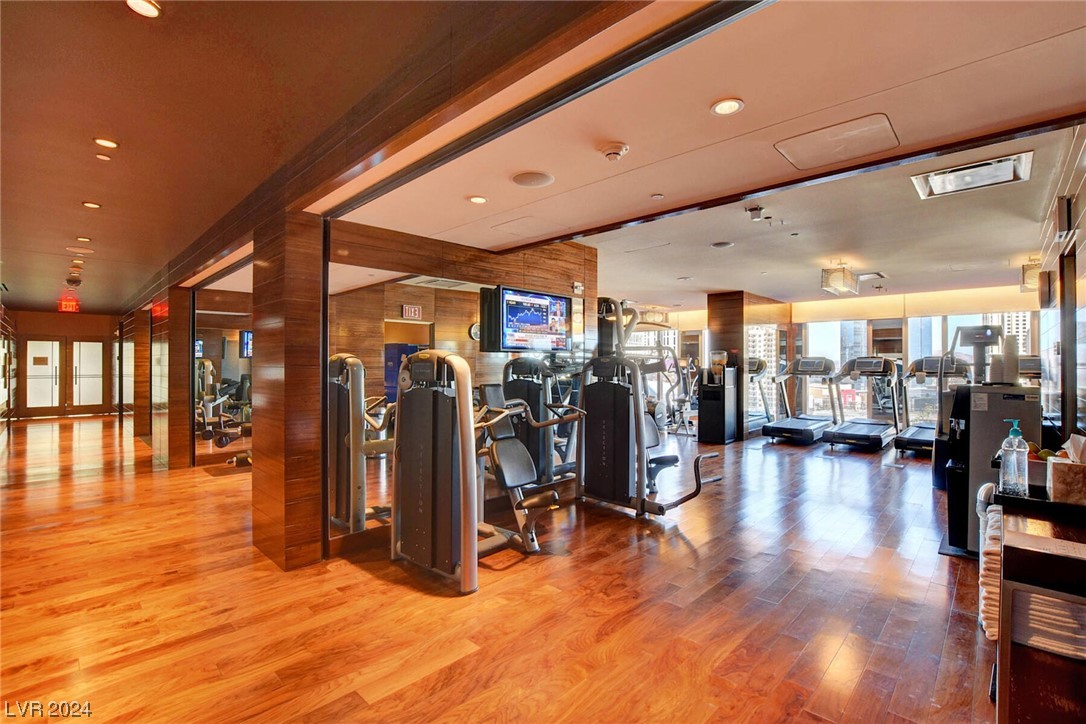 3750 Las Vegas Boulevard 3911