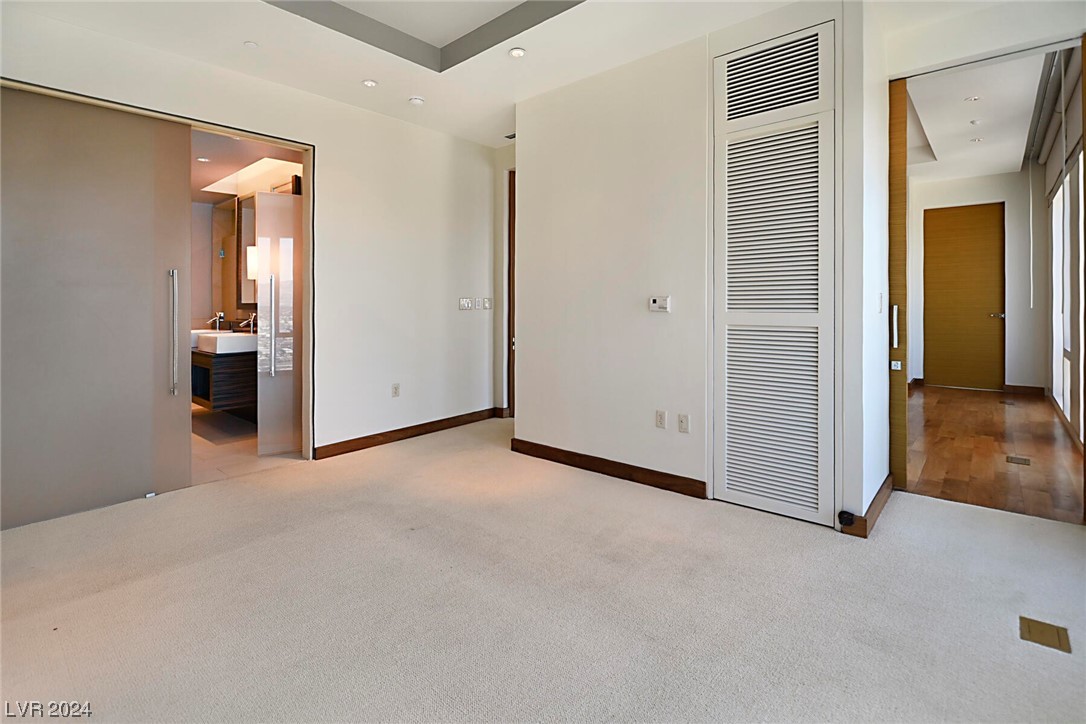 3750 Las Vegas Boulevard 3911