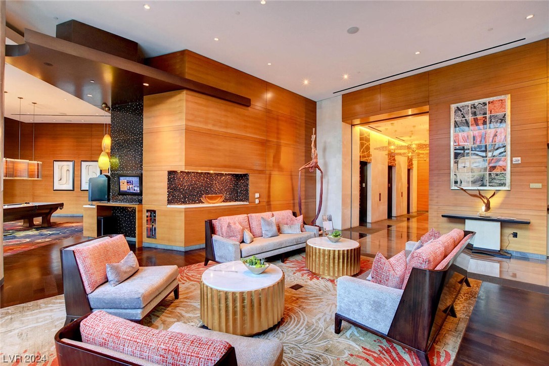3750 Las Vegas Boulevard 3911
