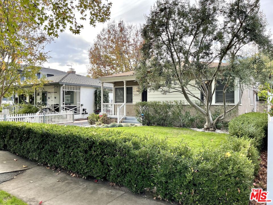 4555 Van Noord Ave