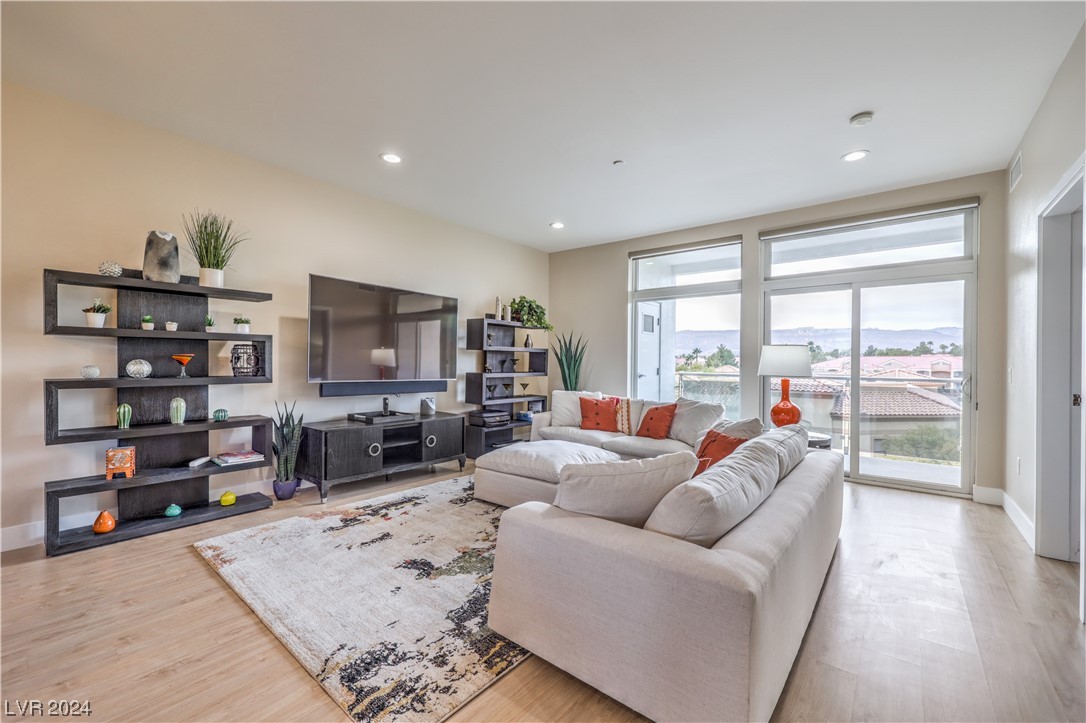 8925 West Flamingo Road 306