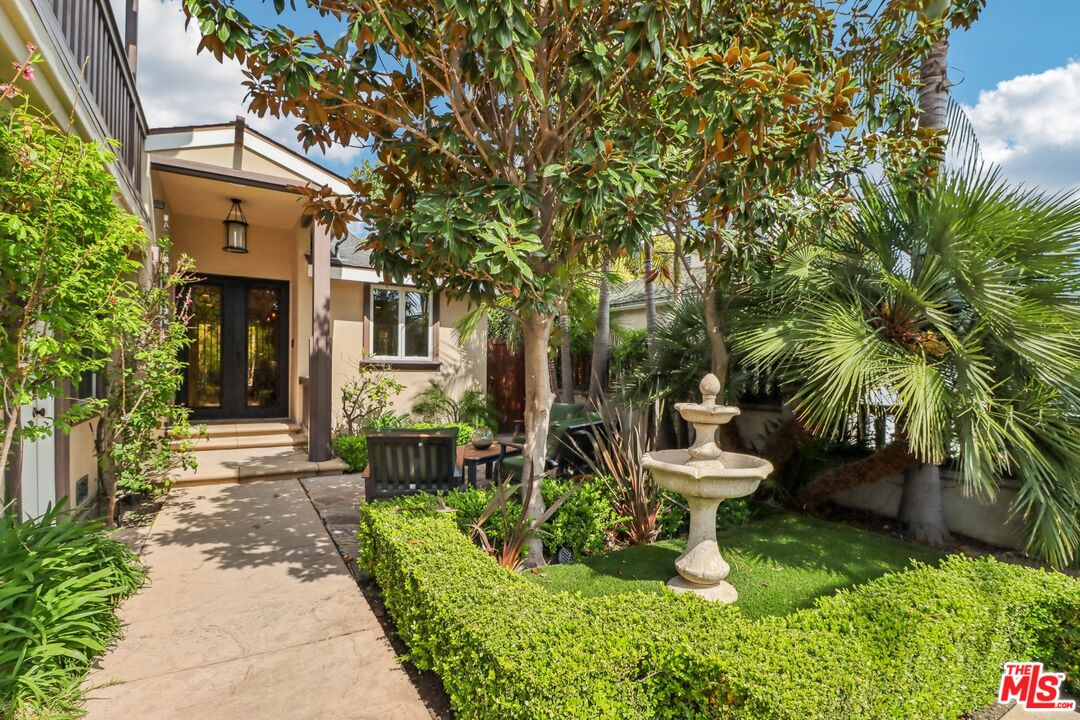 2734 Burkshire Ave