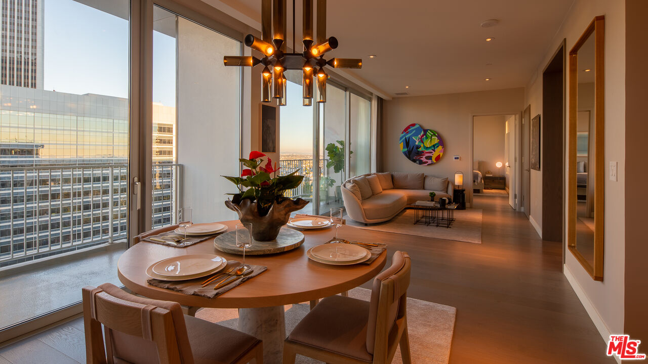 2025 Avenue Of The Stars Unit: 1201