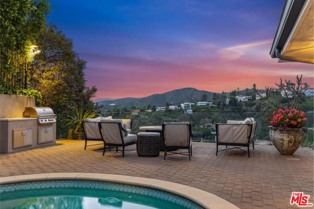1111 Somera Road