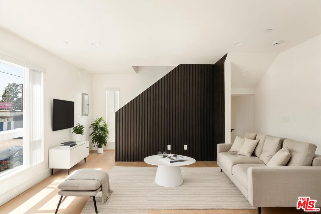 2700 Fletcher Dr Unit: 3045