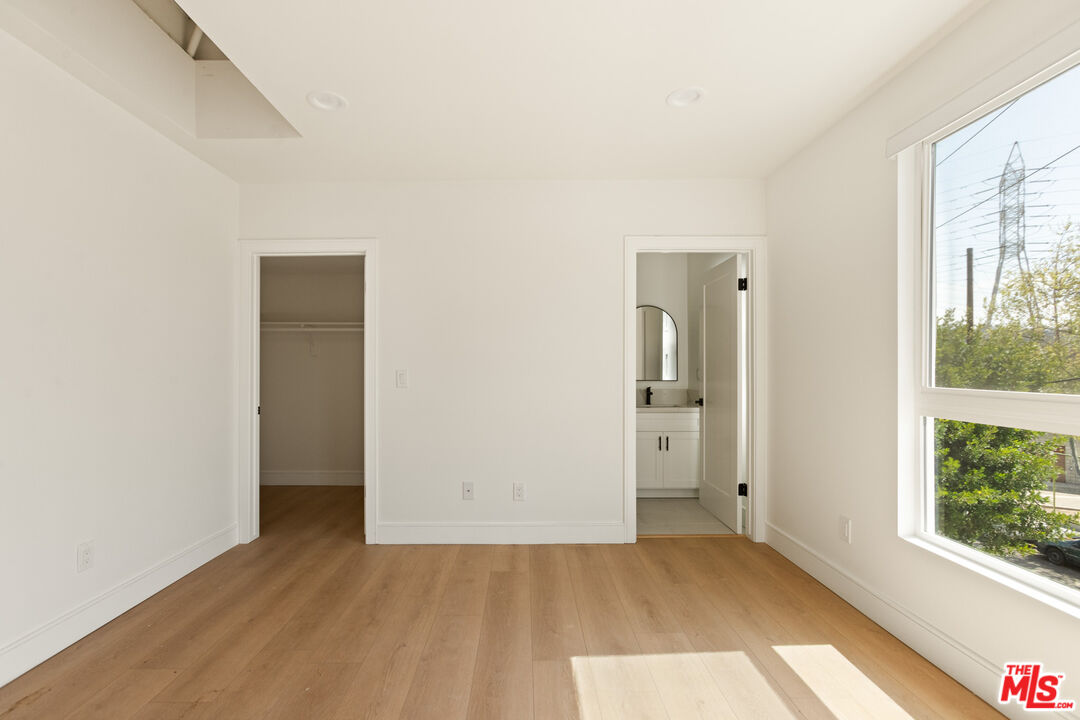 2700 Fletcher Dr Unit: 3045
