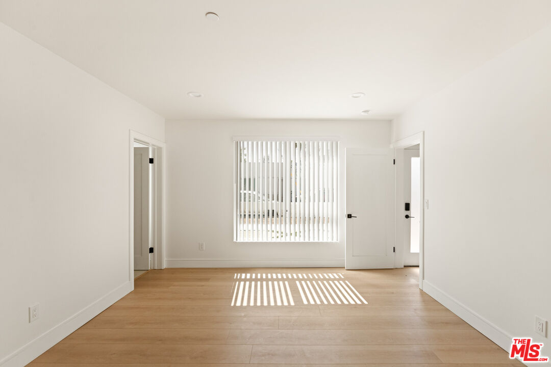 2700 Fletcher Dr Unit: 3045