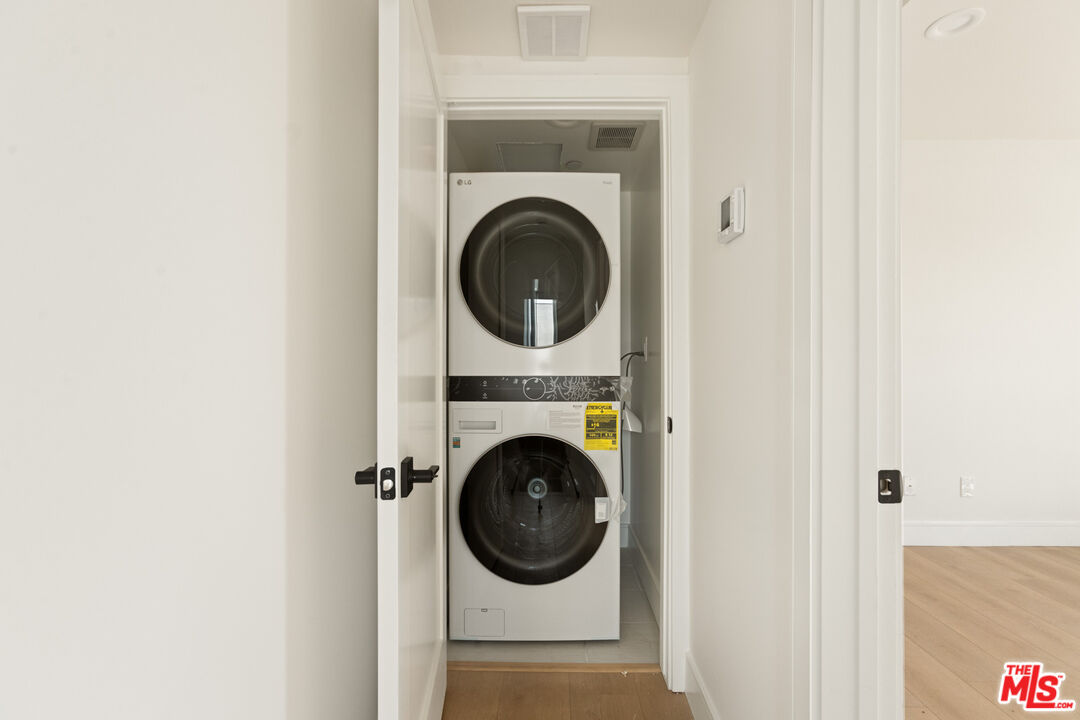 2700 Fletcher Dr Unit: 3045