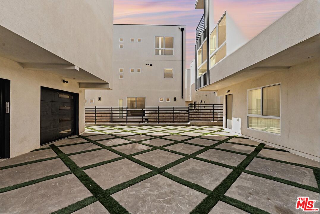 2700 Fletcher Dr Unit: 3045
