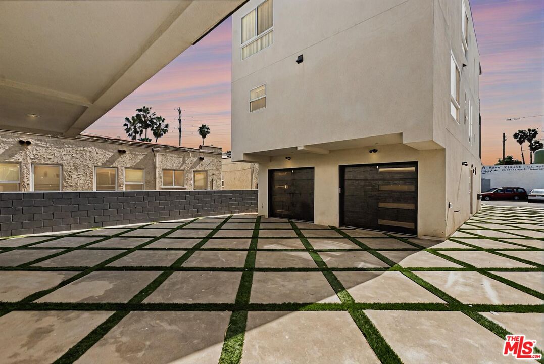 2700 Fletcher Dr Unit: 3045