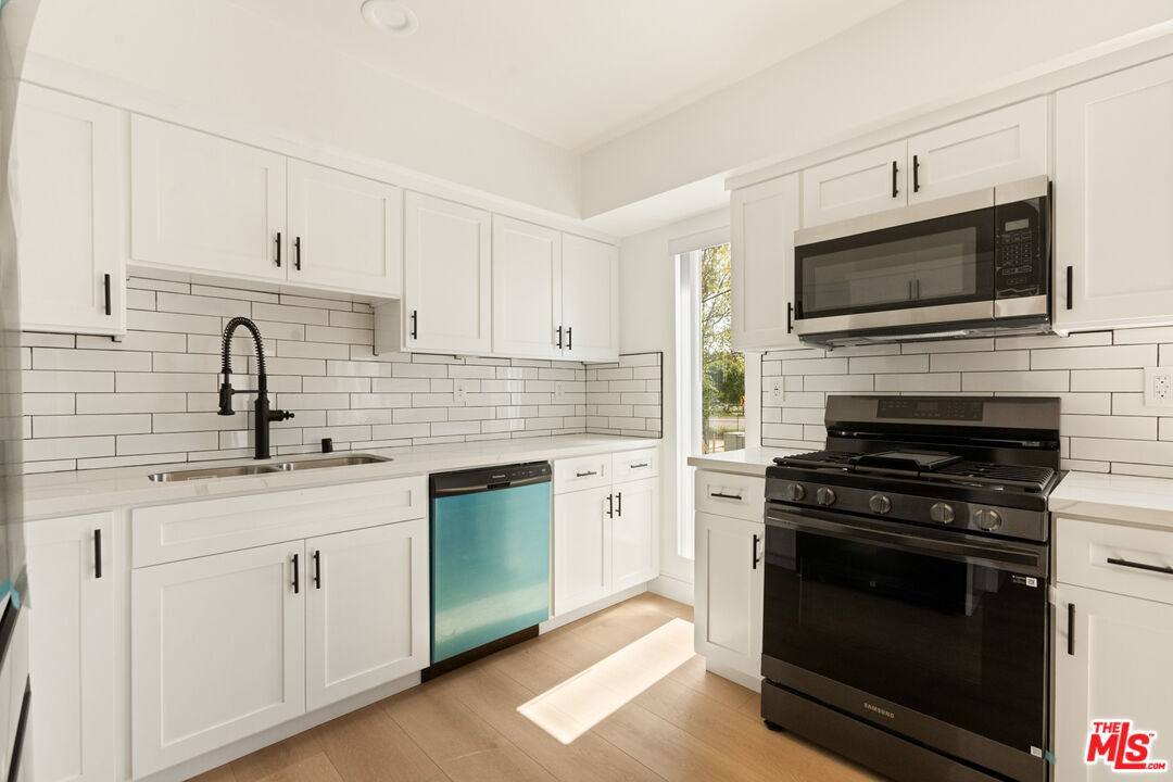 2700 Fletcher Dr Unit: 3045