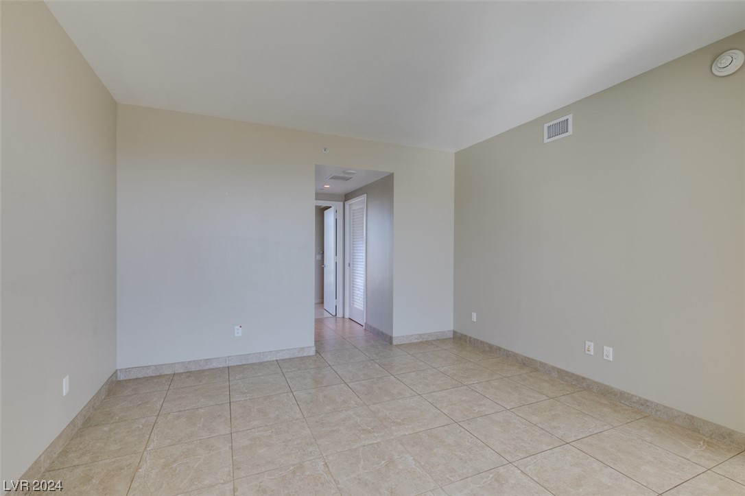322 KAREN Avenue 2601