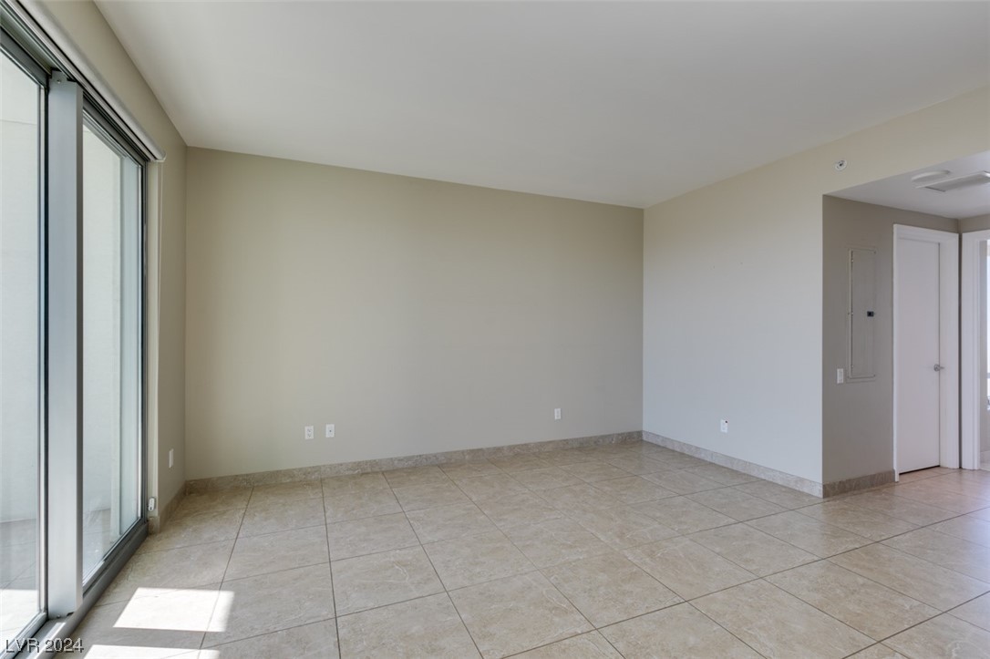 322 KAREN Avenue 2601