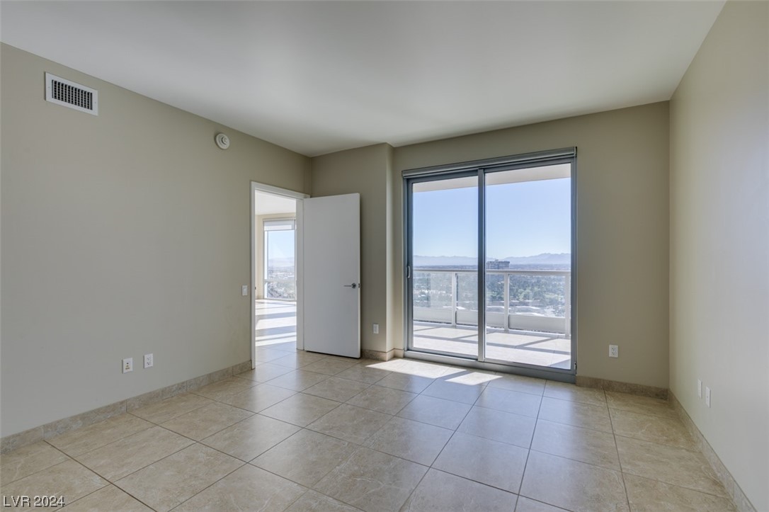 322 KAREN Avenue 2601