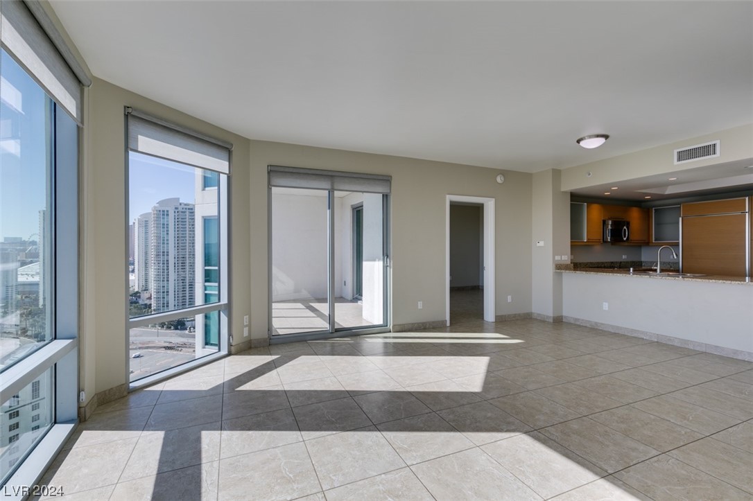 322 KAREN Avenue 2601