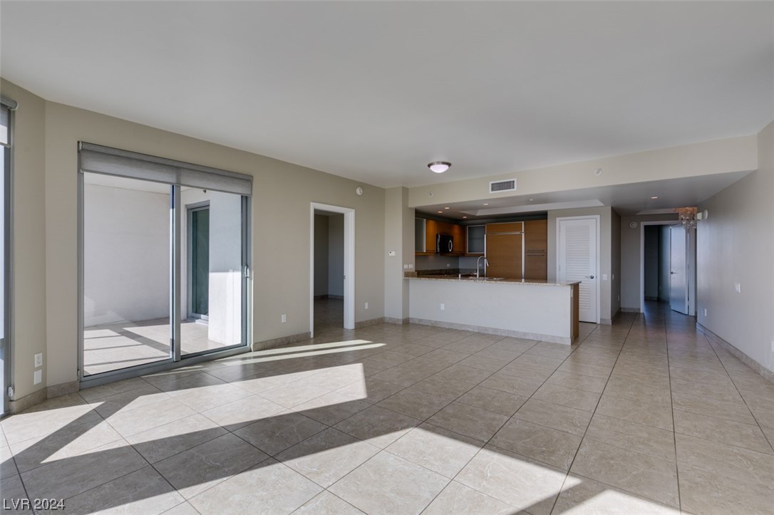 322 KAREN Avenue 2601