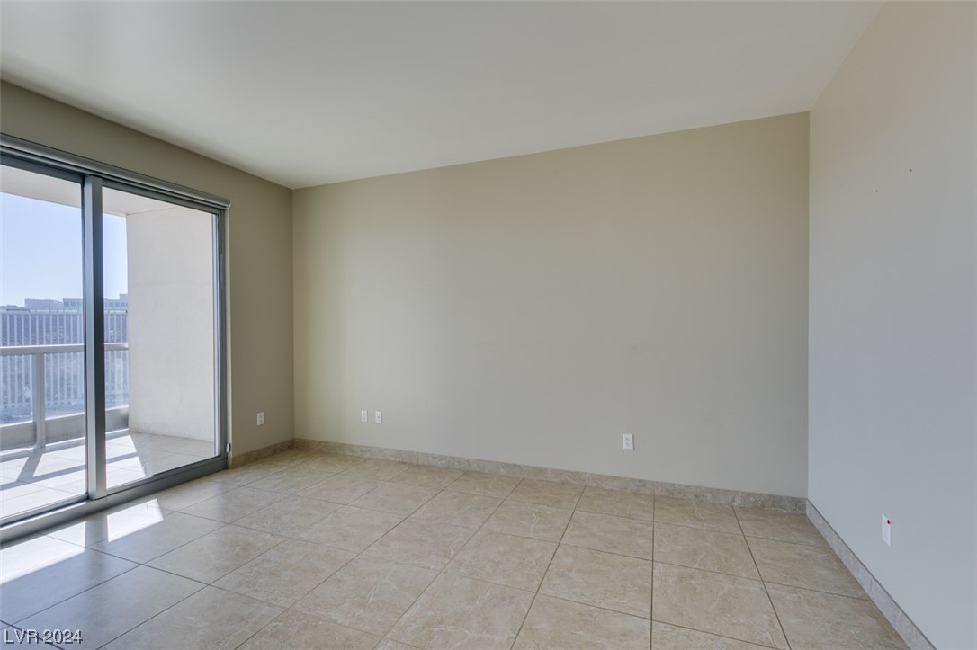 322 KAREN Avenue 2601