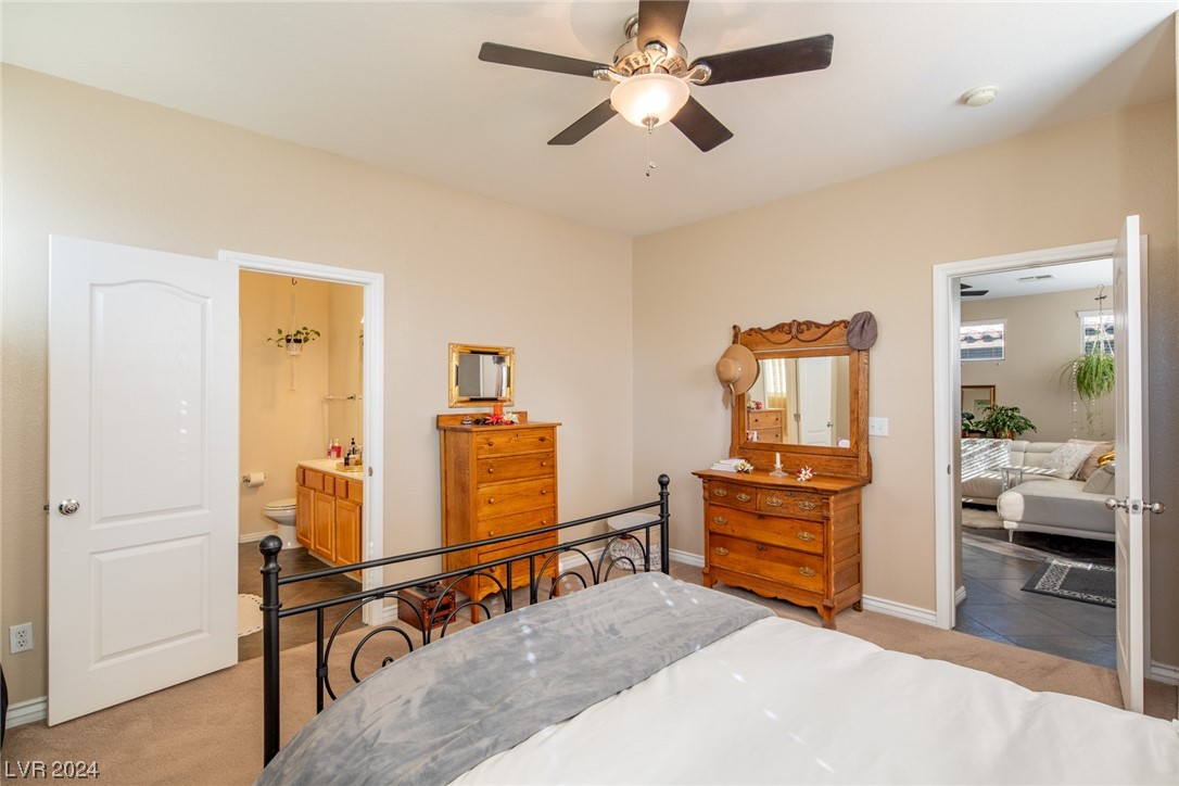 1076 Crescent Falls Street