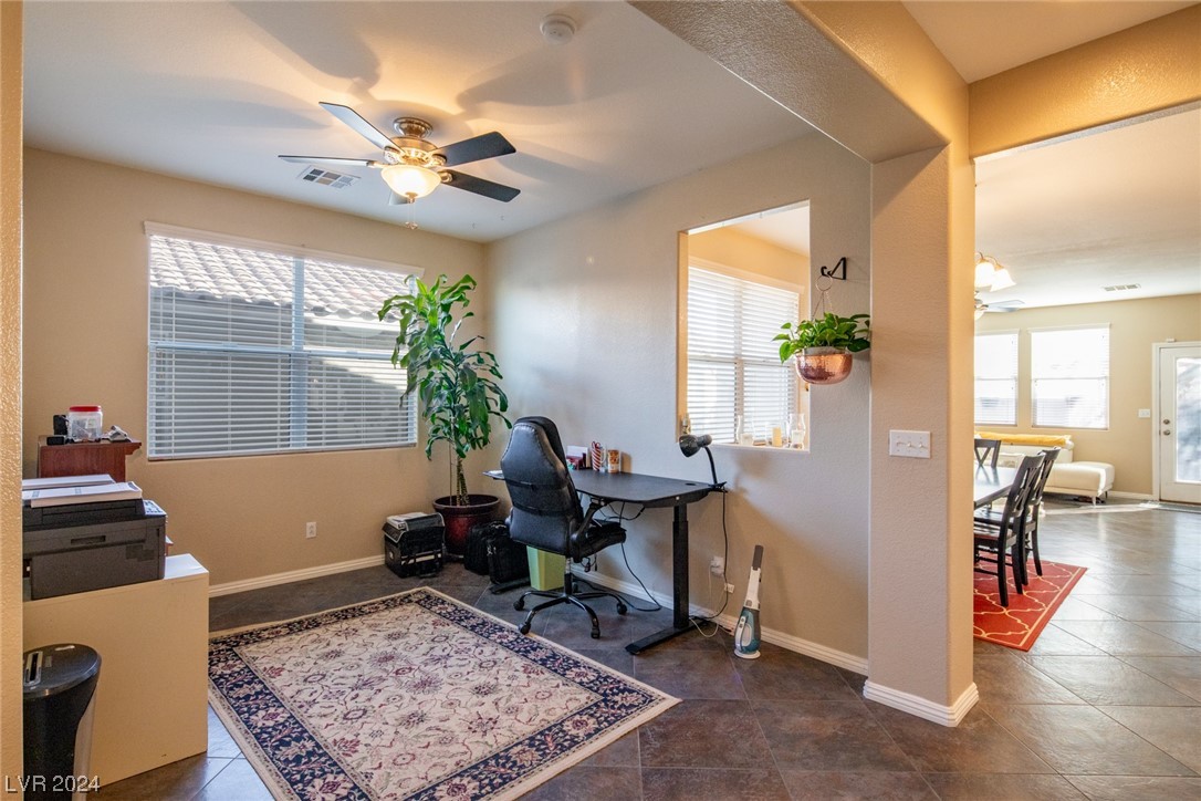 1076 Crescent Falls Street