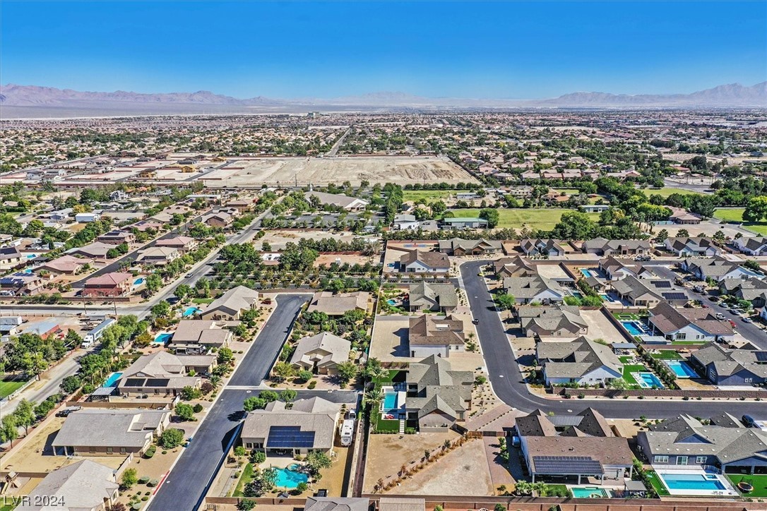 6196 Desert Flora Avenue