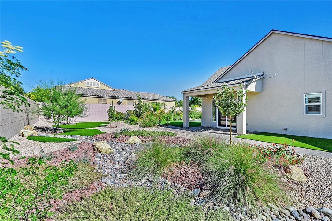 6196 Desert Flora Avenue