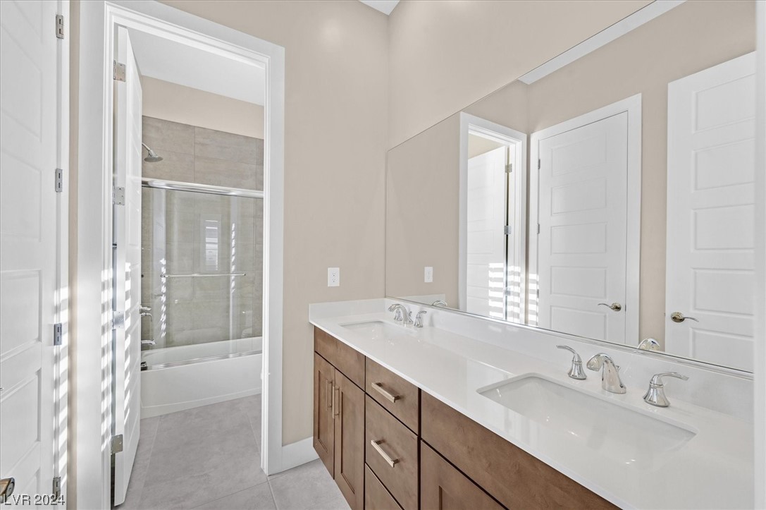 6196 Desert Flora Avenue