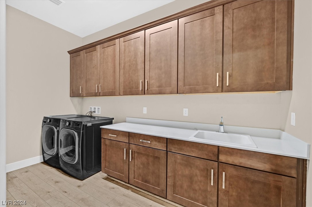 6196 Desert Flora Avenue