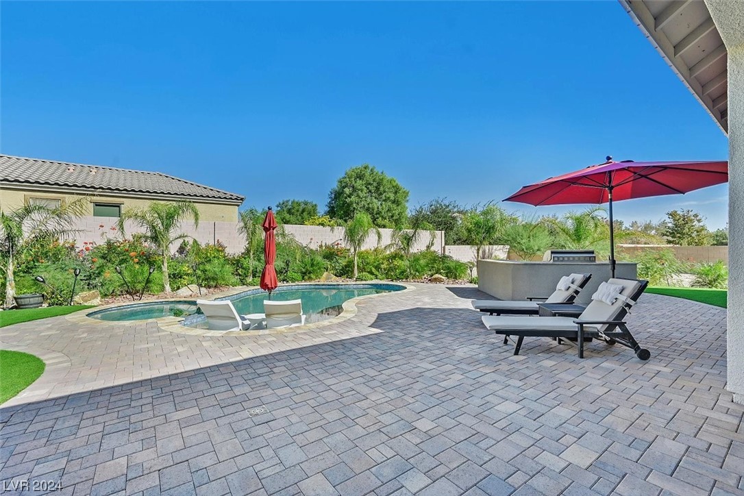 6196 Desert Flora Avenue