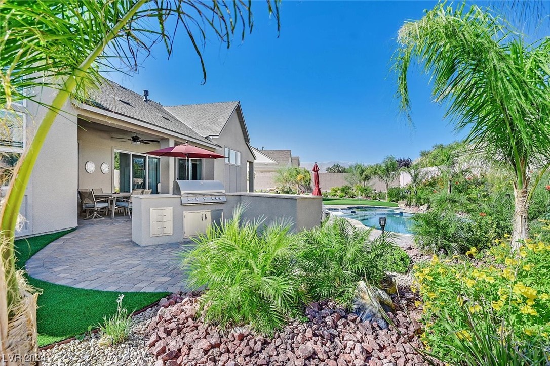 6196 Desert Flora Avenue