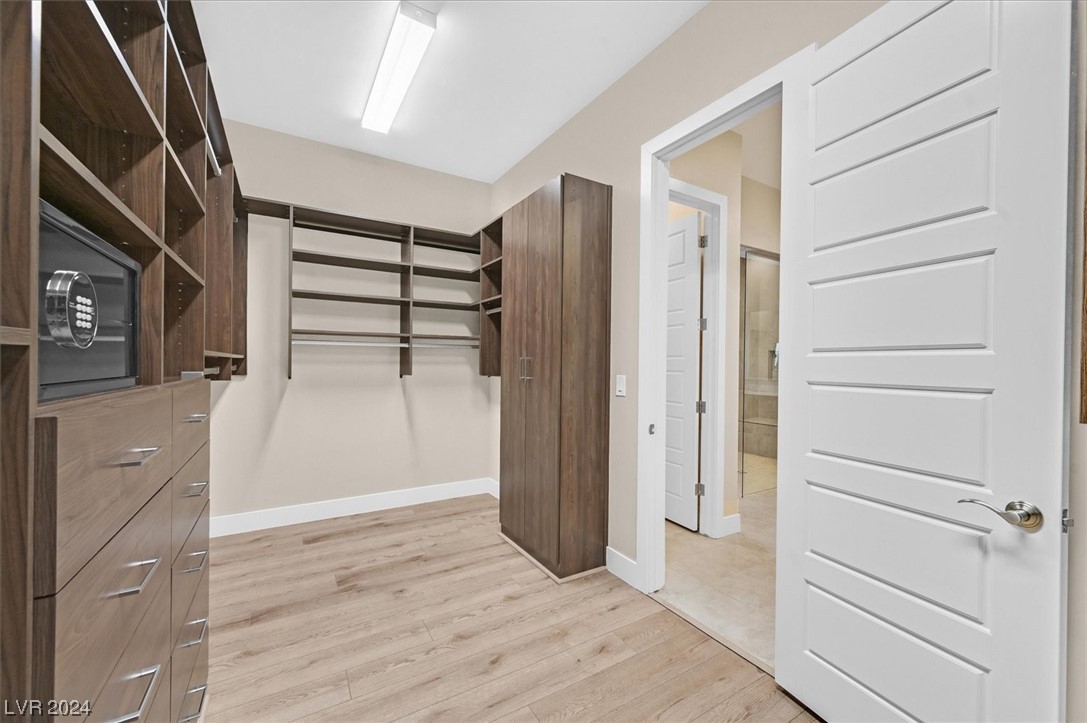 6196 Desert Flora Avenue