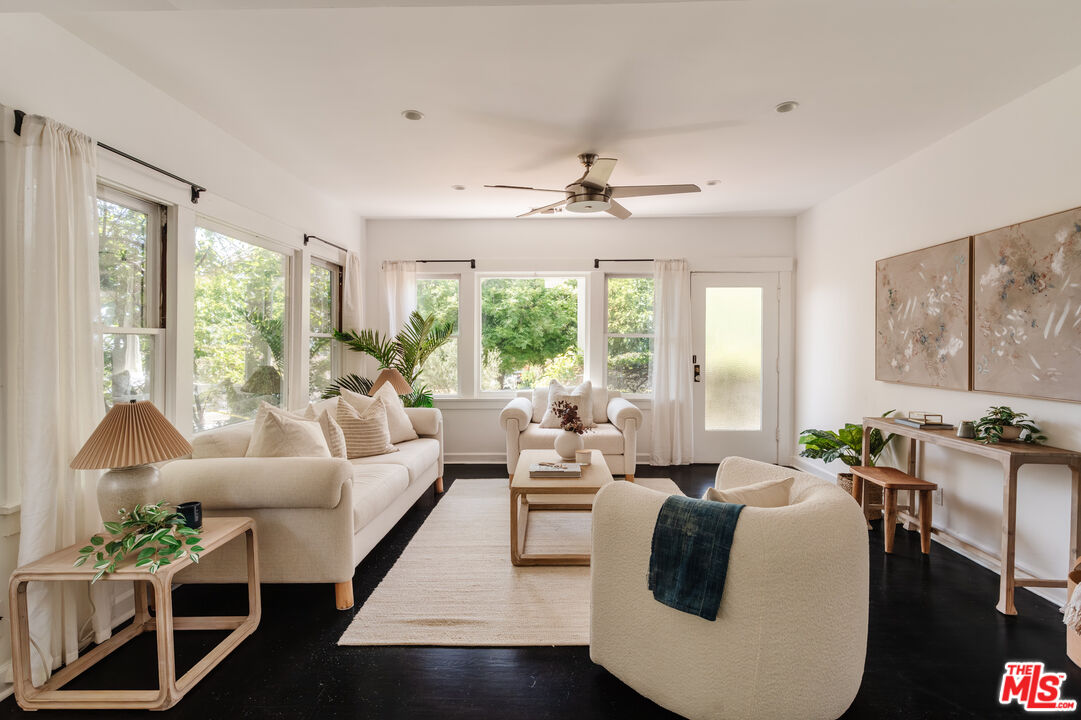 5312 Sierra Villa Dr