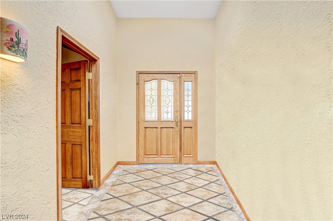 40 Hummingbird Lane