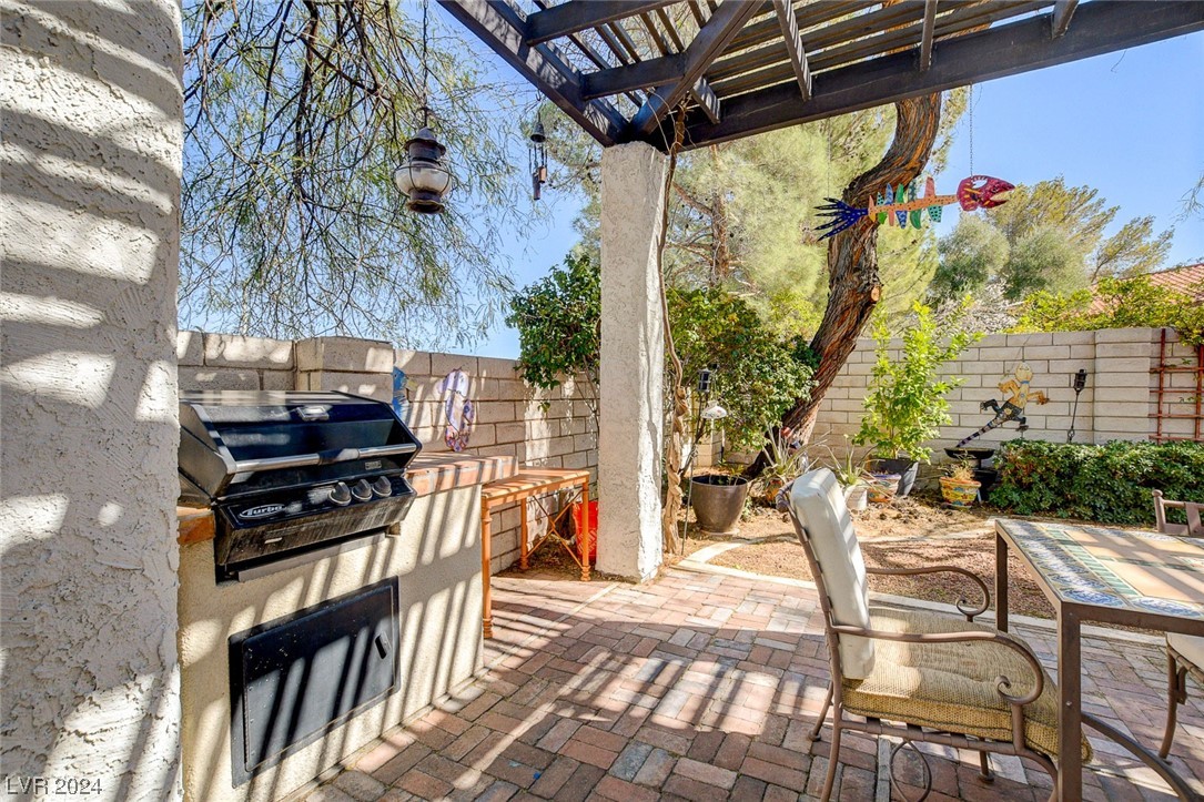 40 Hummingbird Lane