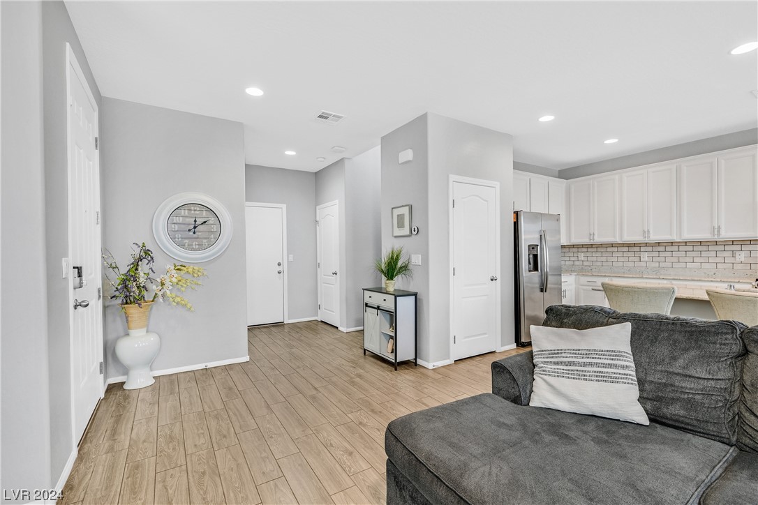 7750 Frenchmans Bay Avenue