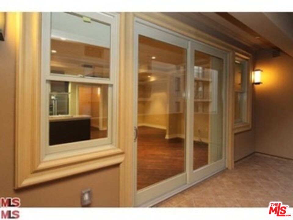 8612 Burton Way Unit: 403
