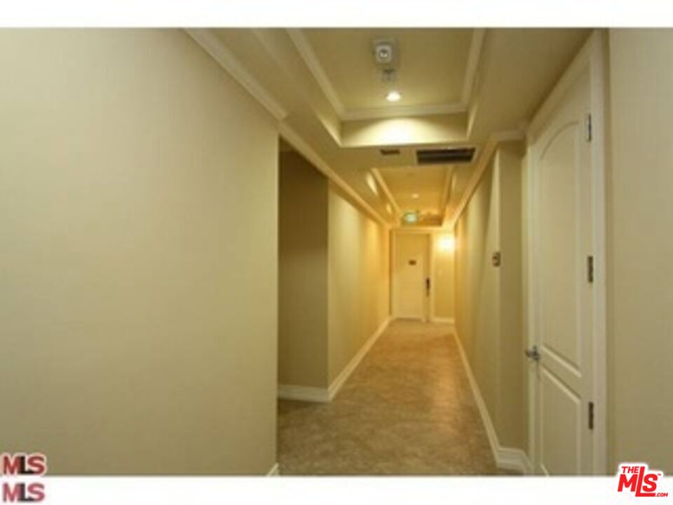 8612 Burton Way Unit: 403