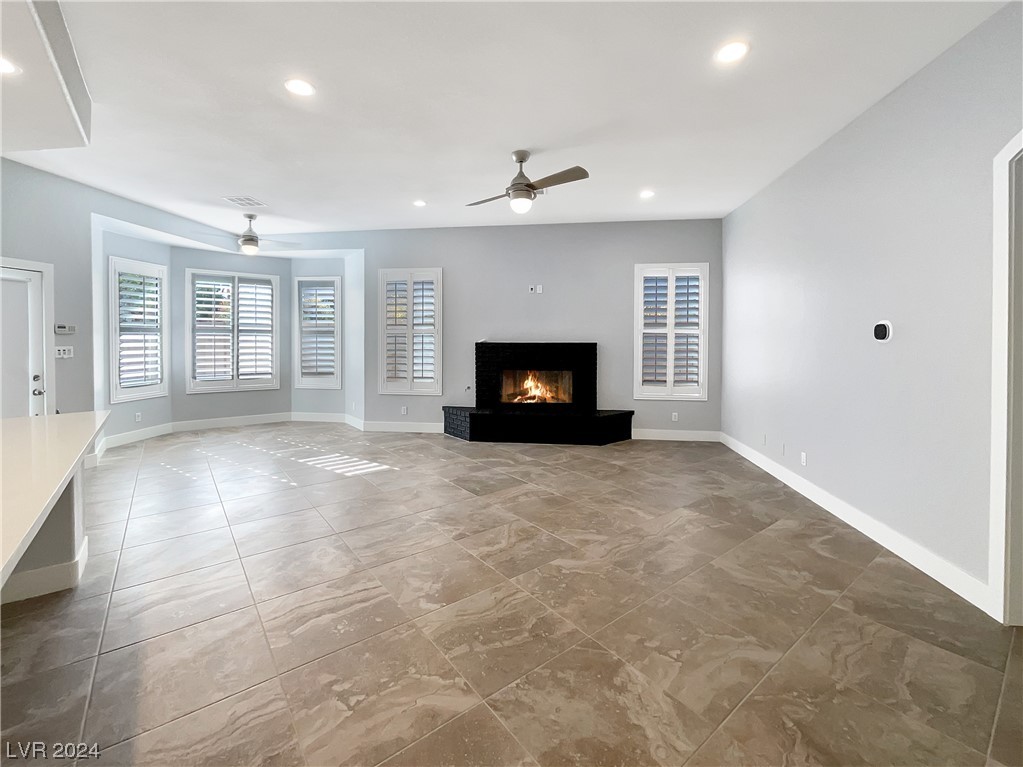 7423 Alice Springs Circle