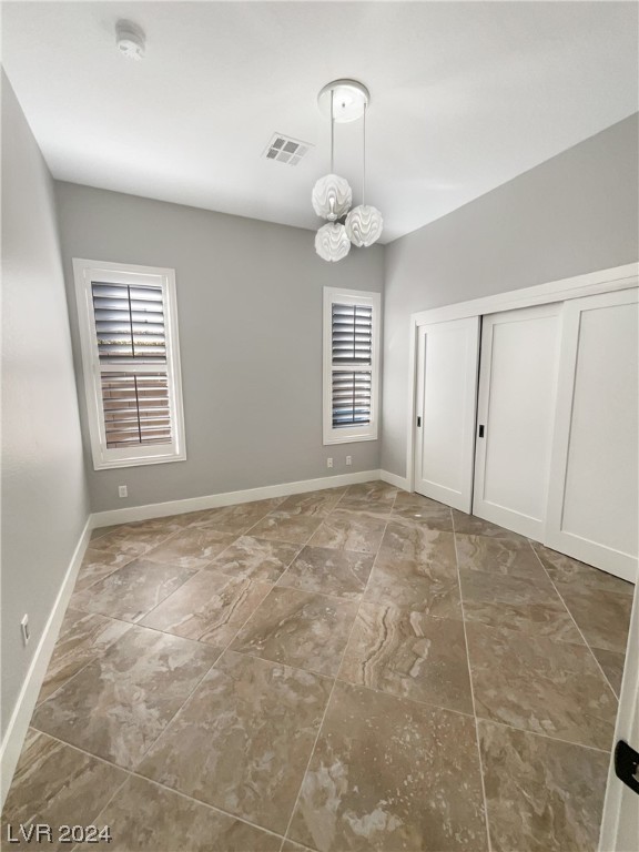 7423 Alice Springs Circle