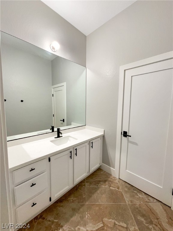 7423 Alice Springs Circle