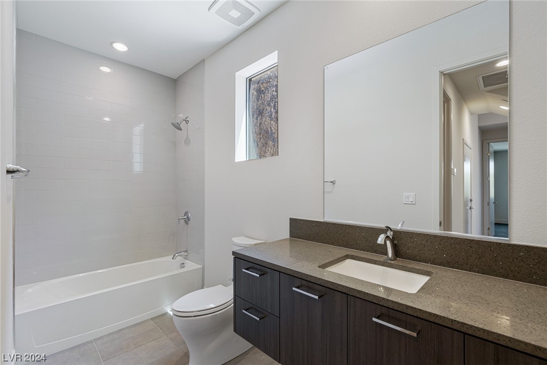 454 Tranquil Peak Court